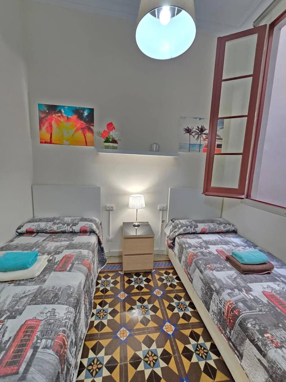 ברצלונה Rooms Rumila מראה חיצוני תמונה